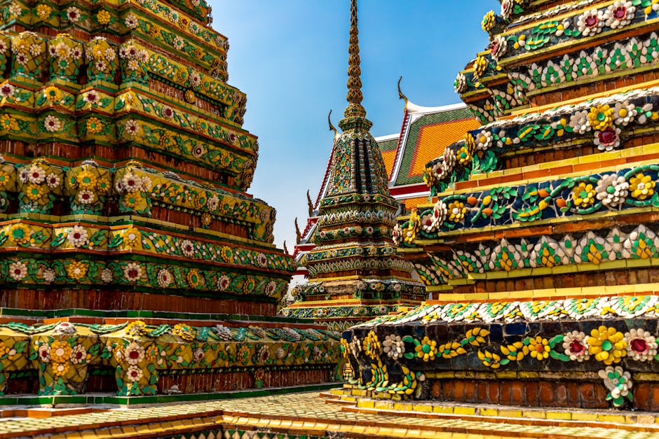 Bali vs. Thailand for First-Time Backpackers in 2026
