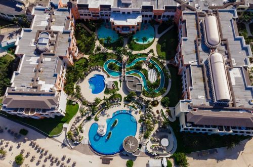 Caribbean Luxury Resorts: Choosing Your Ideal Escape